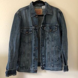 Levi’s Oversized Denim Jacket Size M